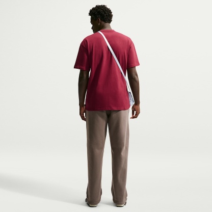 Nike Sportswear Premium Essentials Men's T-Shirt – Team Red