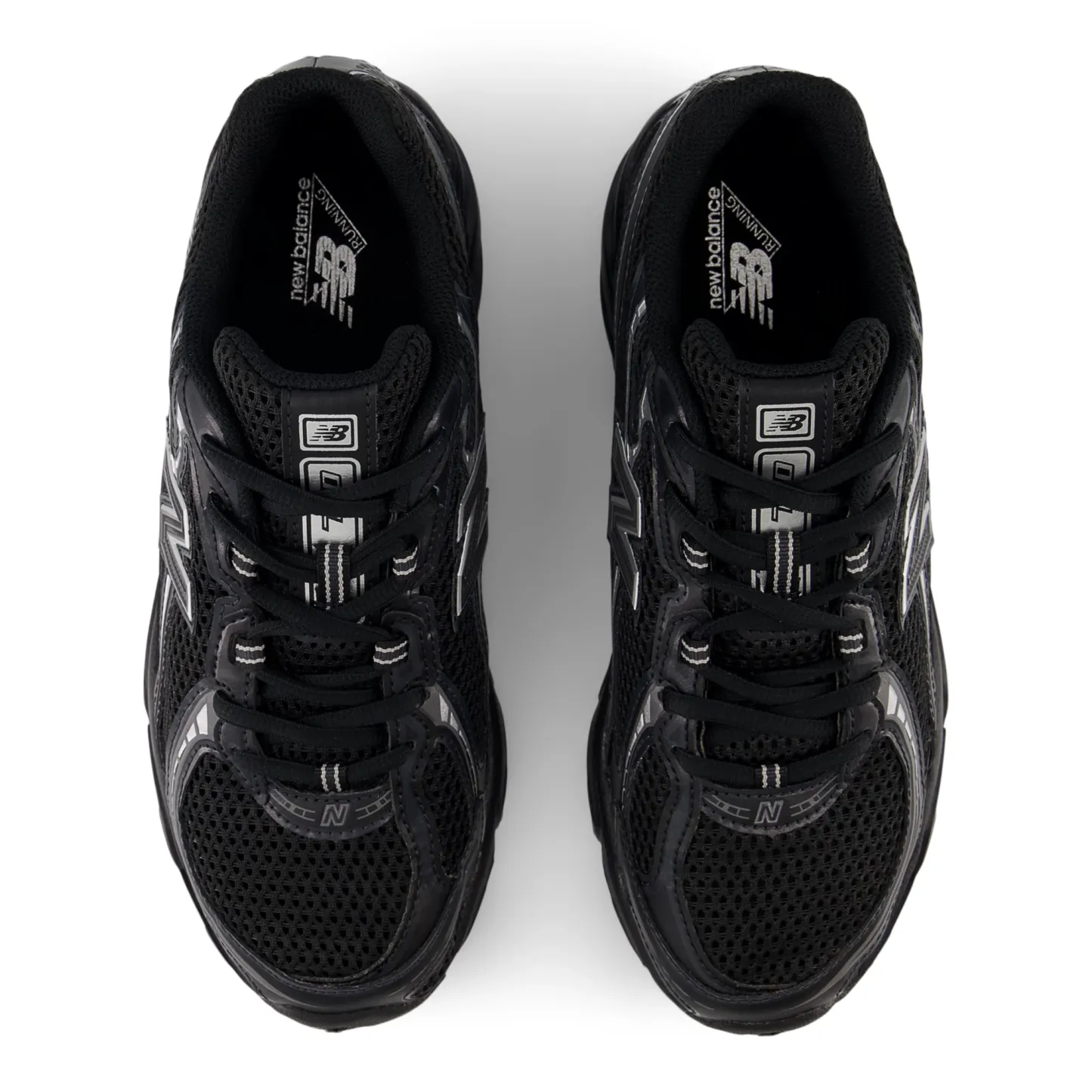740 – BLACK with SILVER METALLIC