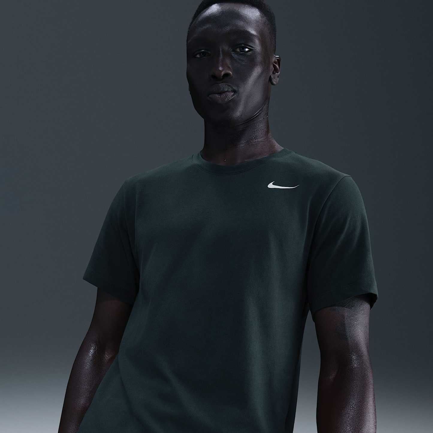 Nike Dri-FIT Men's Fitness T-Shirt – Seaweed/White