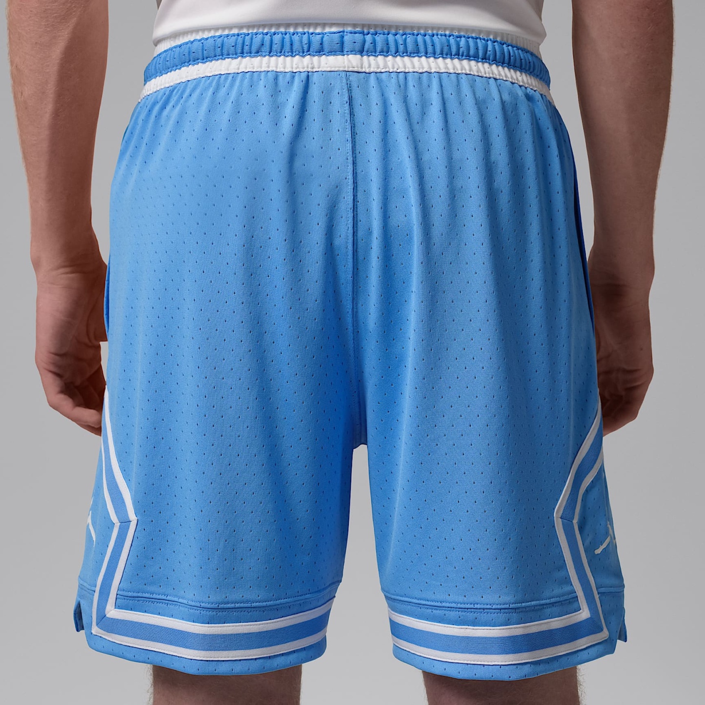 Jordan Sport Men's Dri-FIT 18cm (approx.) Mesh Diamond Shorts – University Blue/White/White
