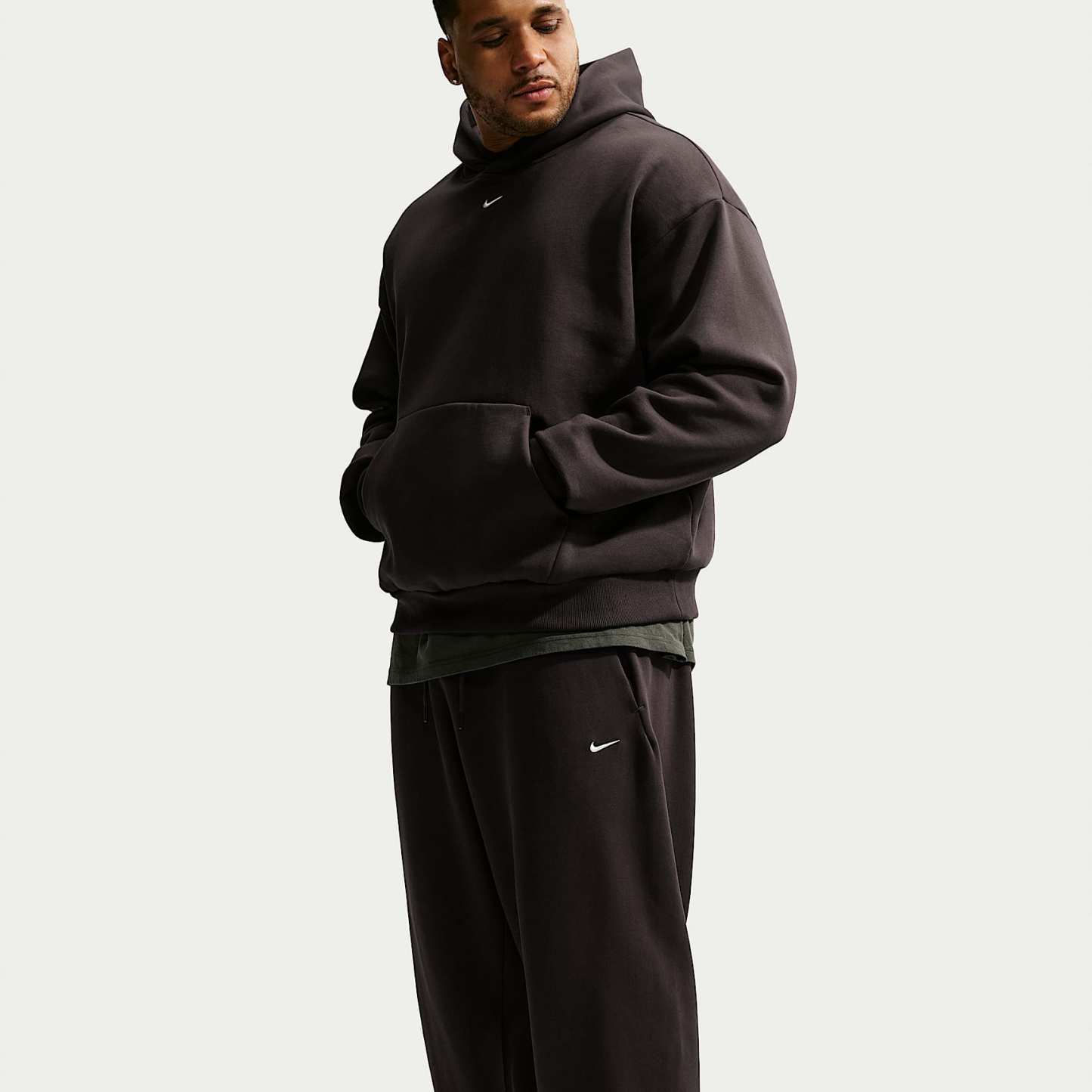 Nike Solo Fleece Men's Cuffed Trousers – Velvet Brown/Sail