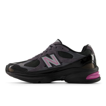 2010 – BLACK with PINK HEAT and MAGNET