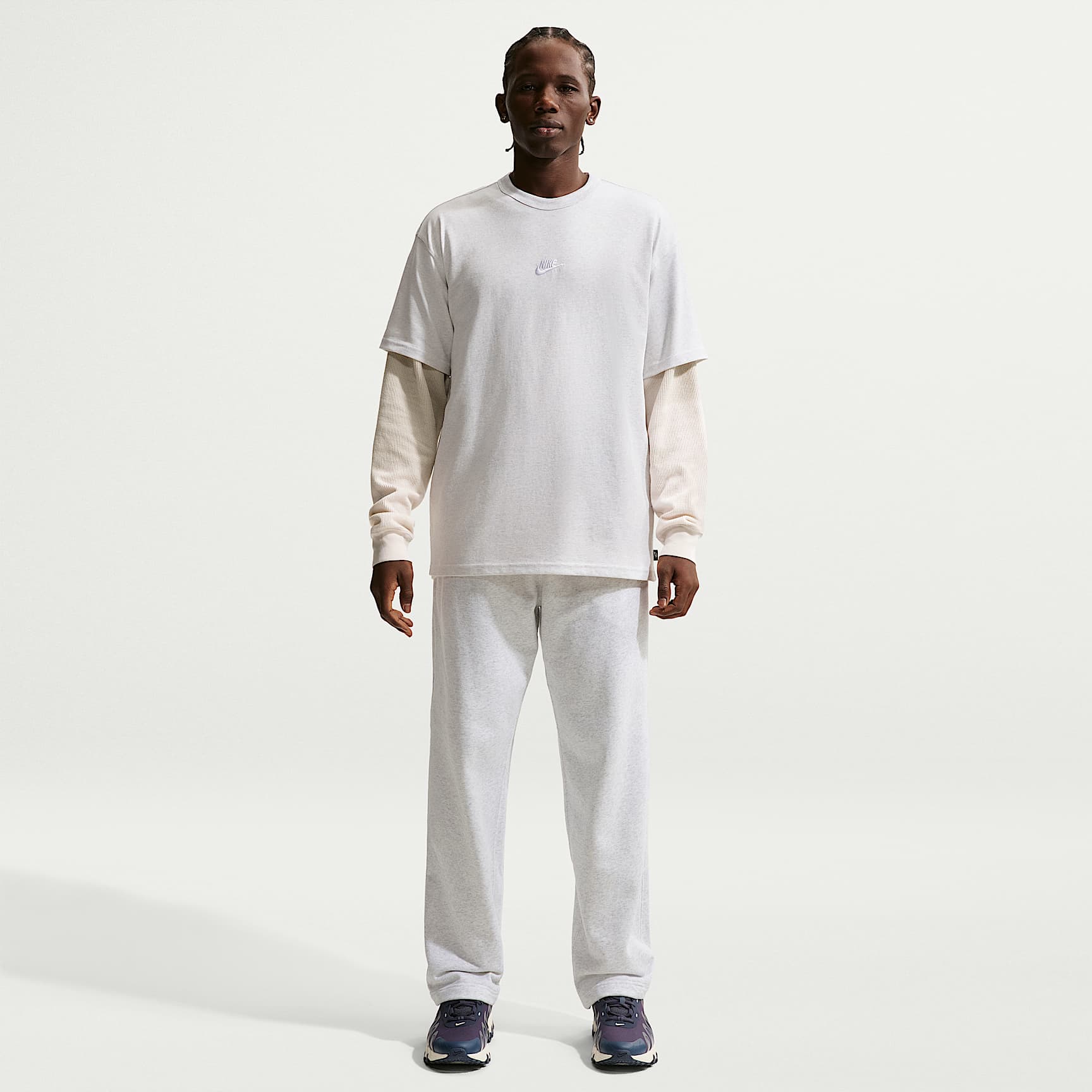 Nike Sportswear Premium Essentials Men's T-Shirt – Birch Heather