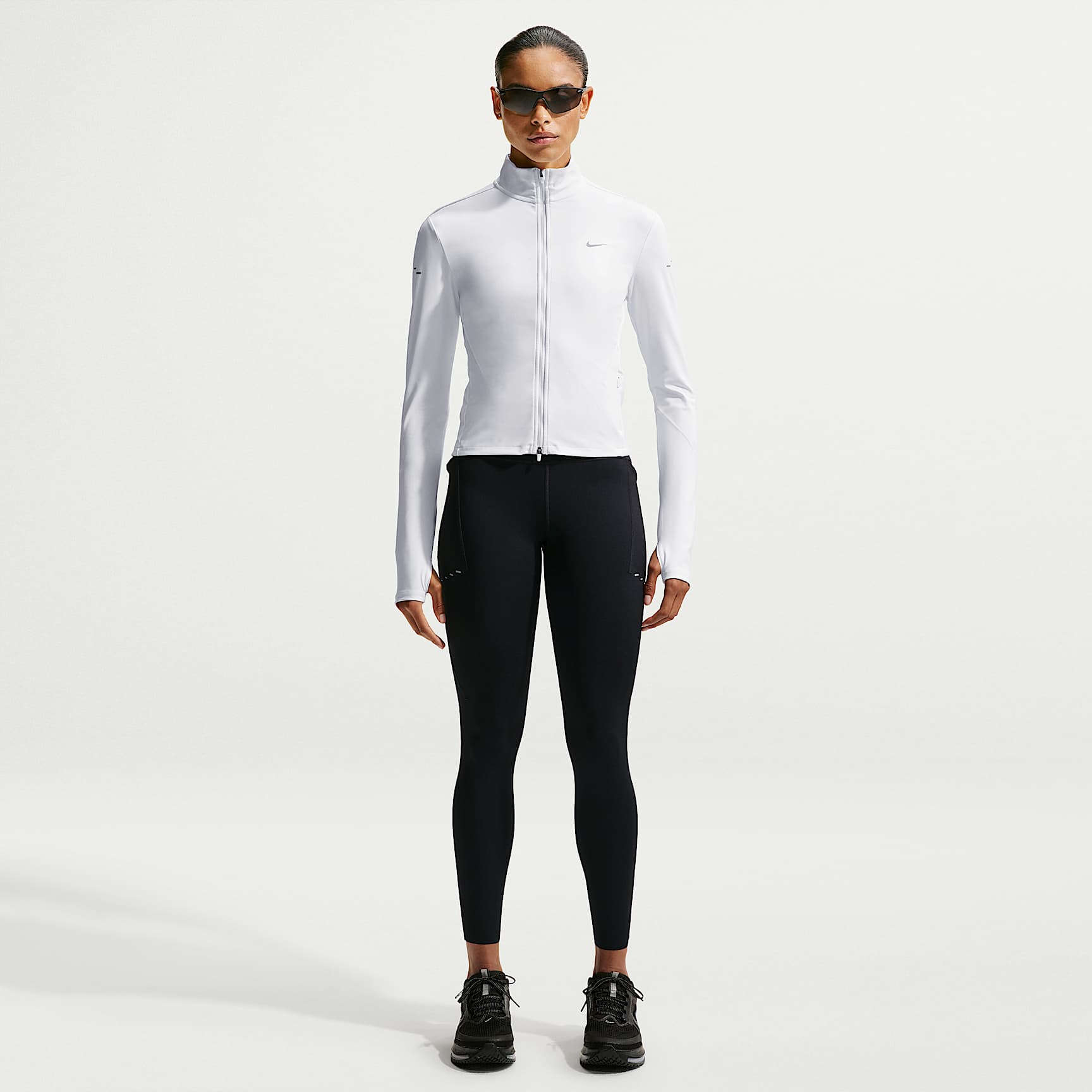 Nike Swift Women's High-Waisted 7/8 Running Leggings with Pockets – Black