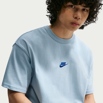 Nike Sportswear Premium Essentials Men's T-Shirt – Light Armoury Blue