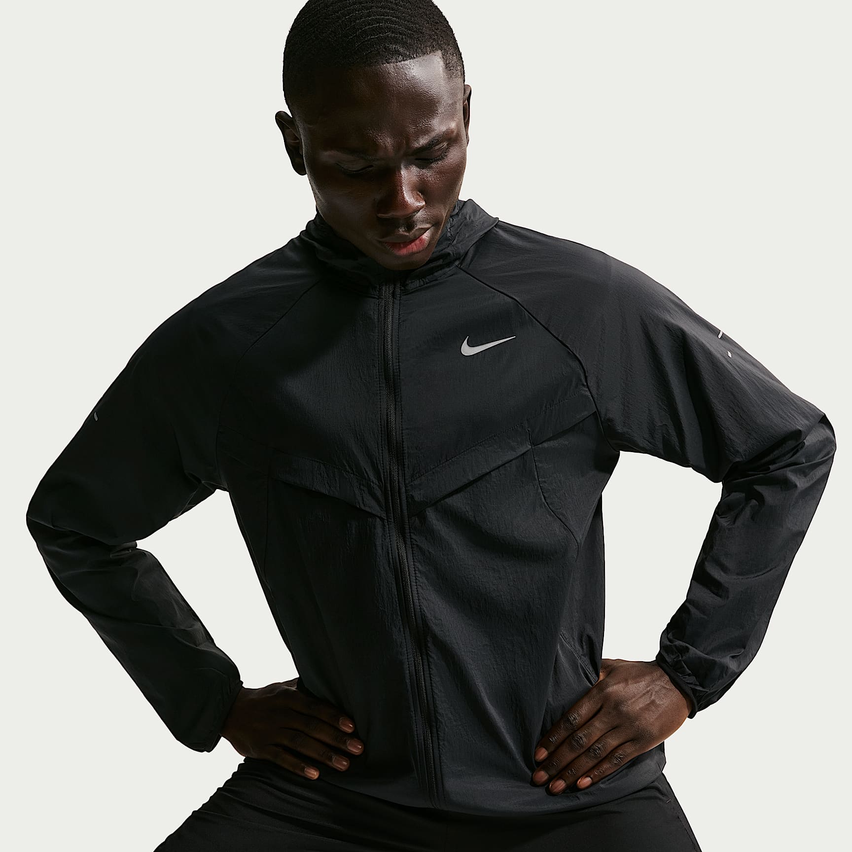 Nike Stride Men's Repel UV Running Jacket – Black/Black