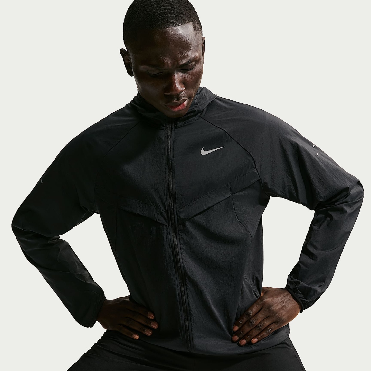 Nike Stride Men's Repel UV Running Jacket – Black/Black