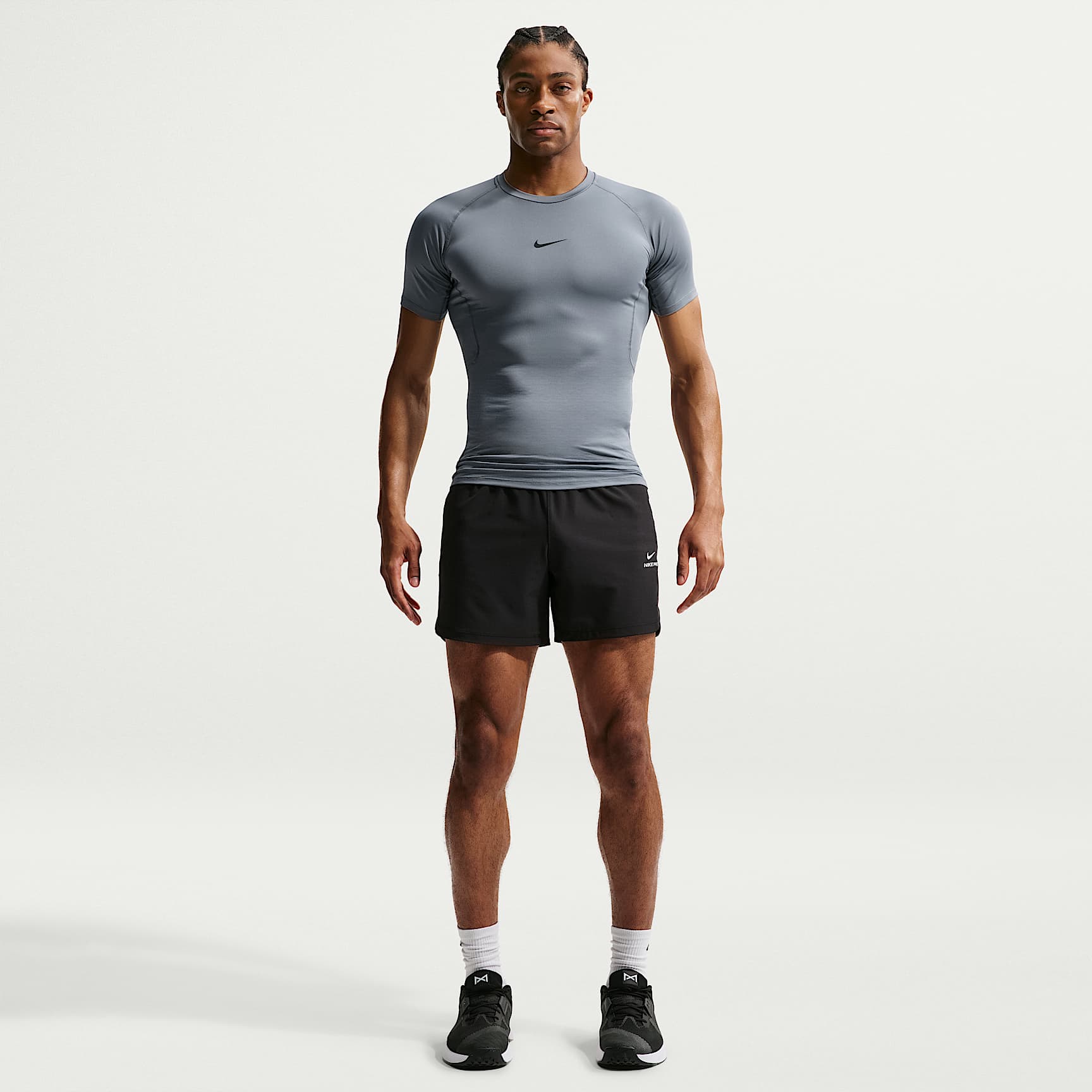 Nike Pro Men's Dri-FIT Tight Short-Sleeve Fitness Top – Smoke Grey/Black