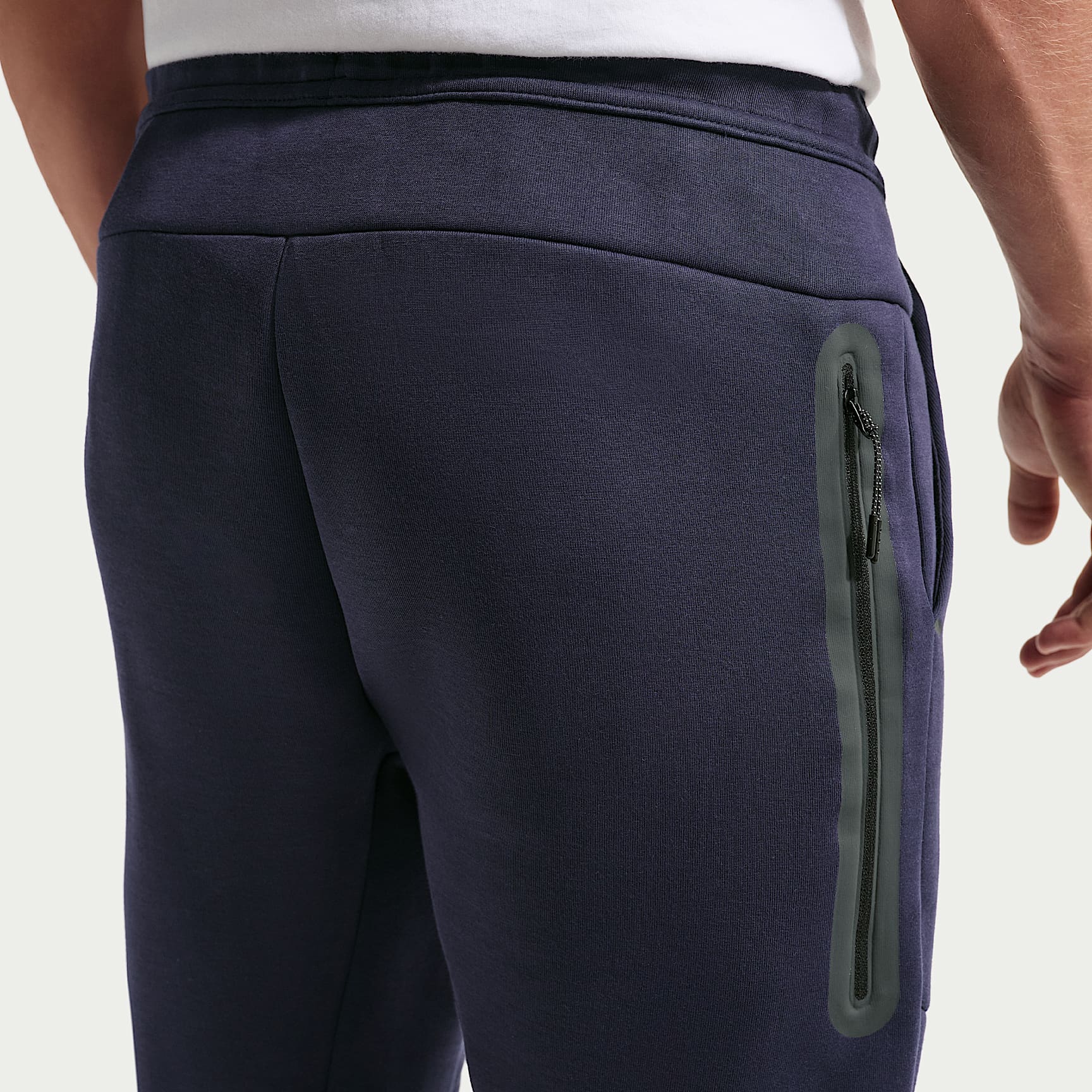 Nike Tech Men's Fleece Joggers – Obsidian/Speed Red