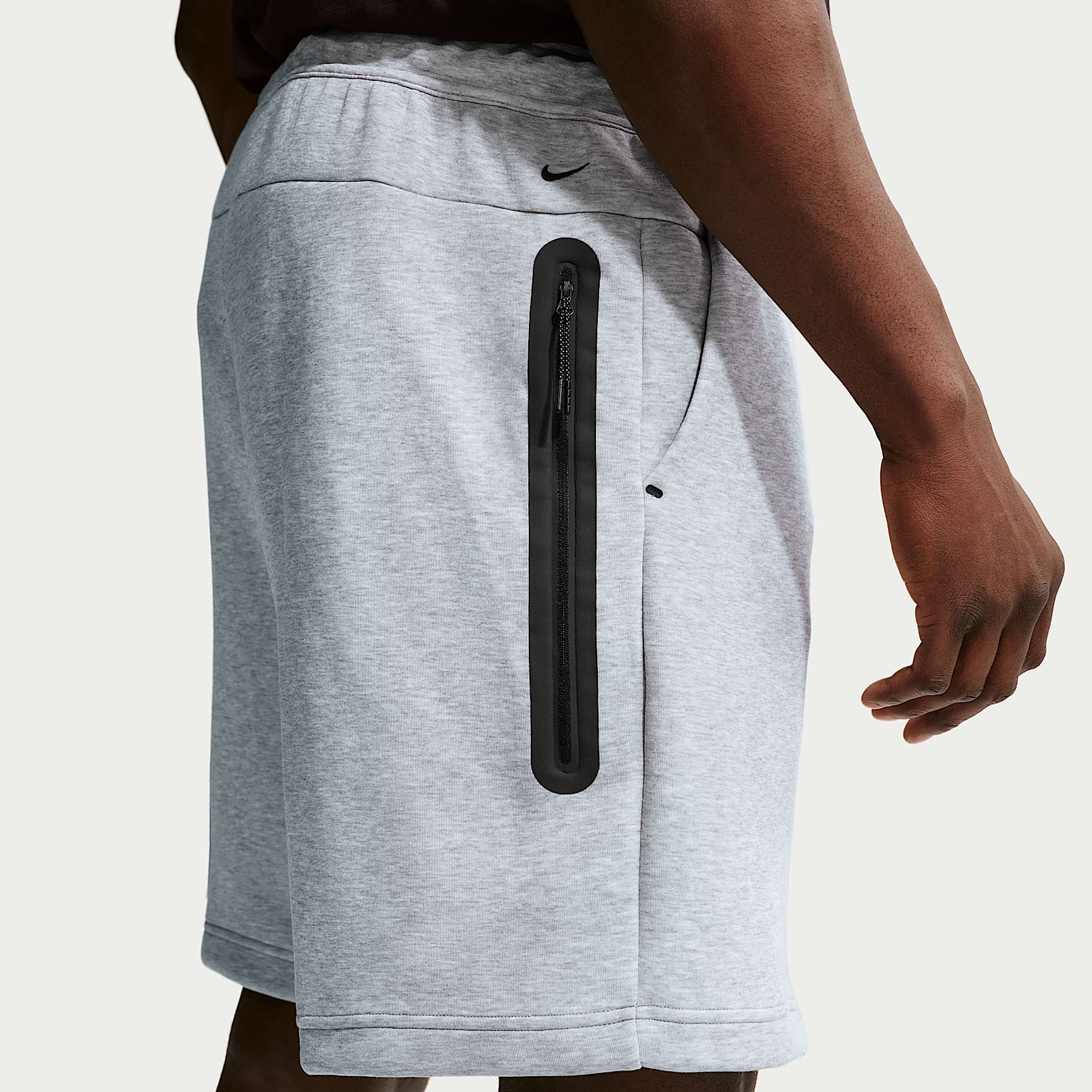 Nike Tech Men's Fleece Shorts – Dark Grey Heather/Black