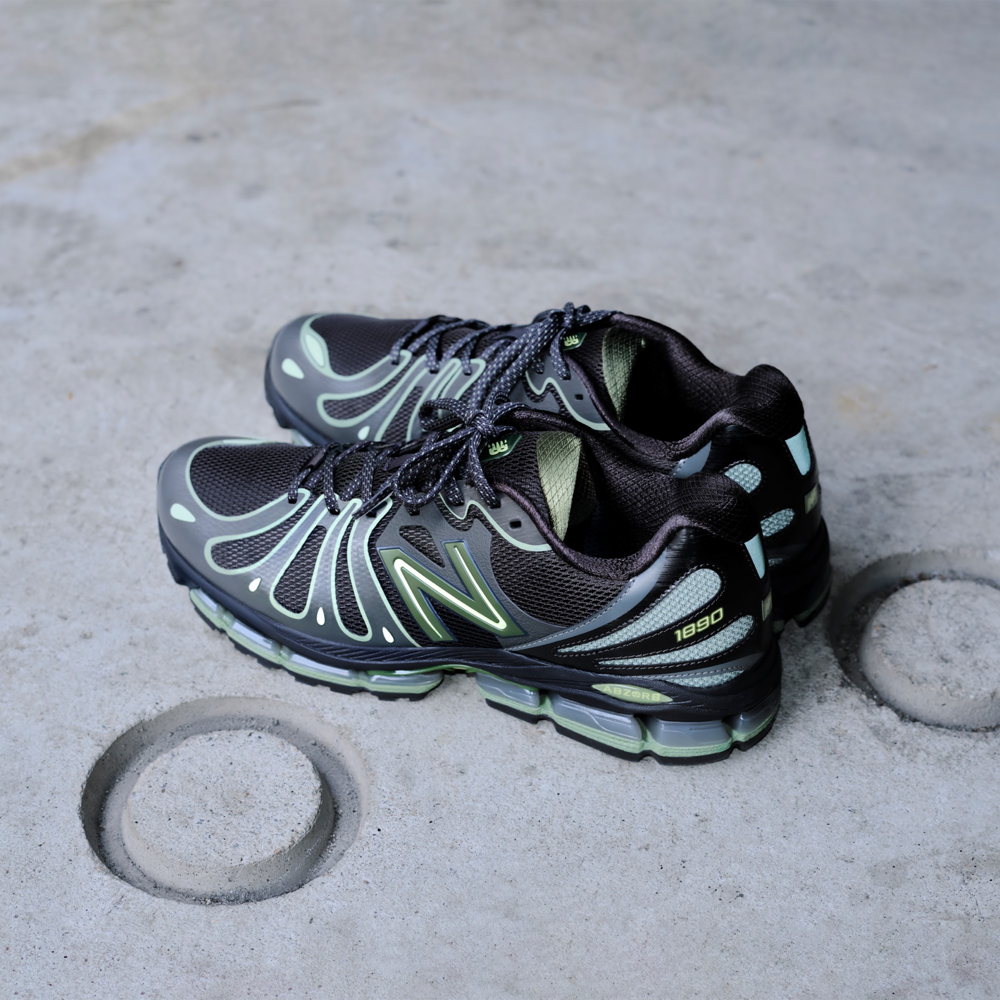 ABZORB 1890 – FADED BLACK with UTILITY GREEN