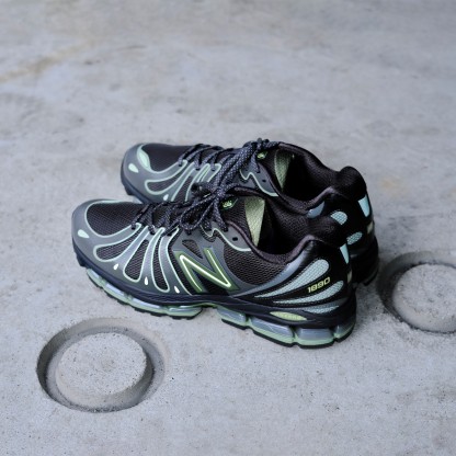 ABZORB 1890 – FADED BLACK with UTILITY GREEN