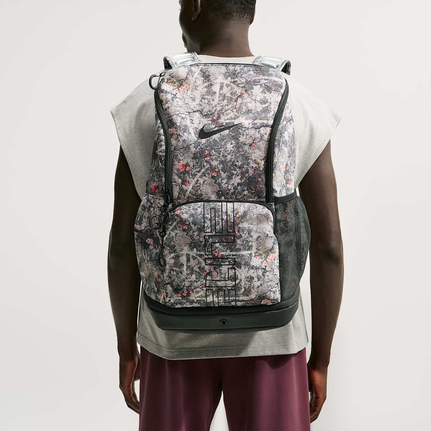 Nike Varsity Elite Printed Backpack (32L) – Cream II/Black/Black