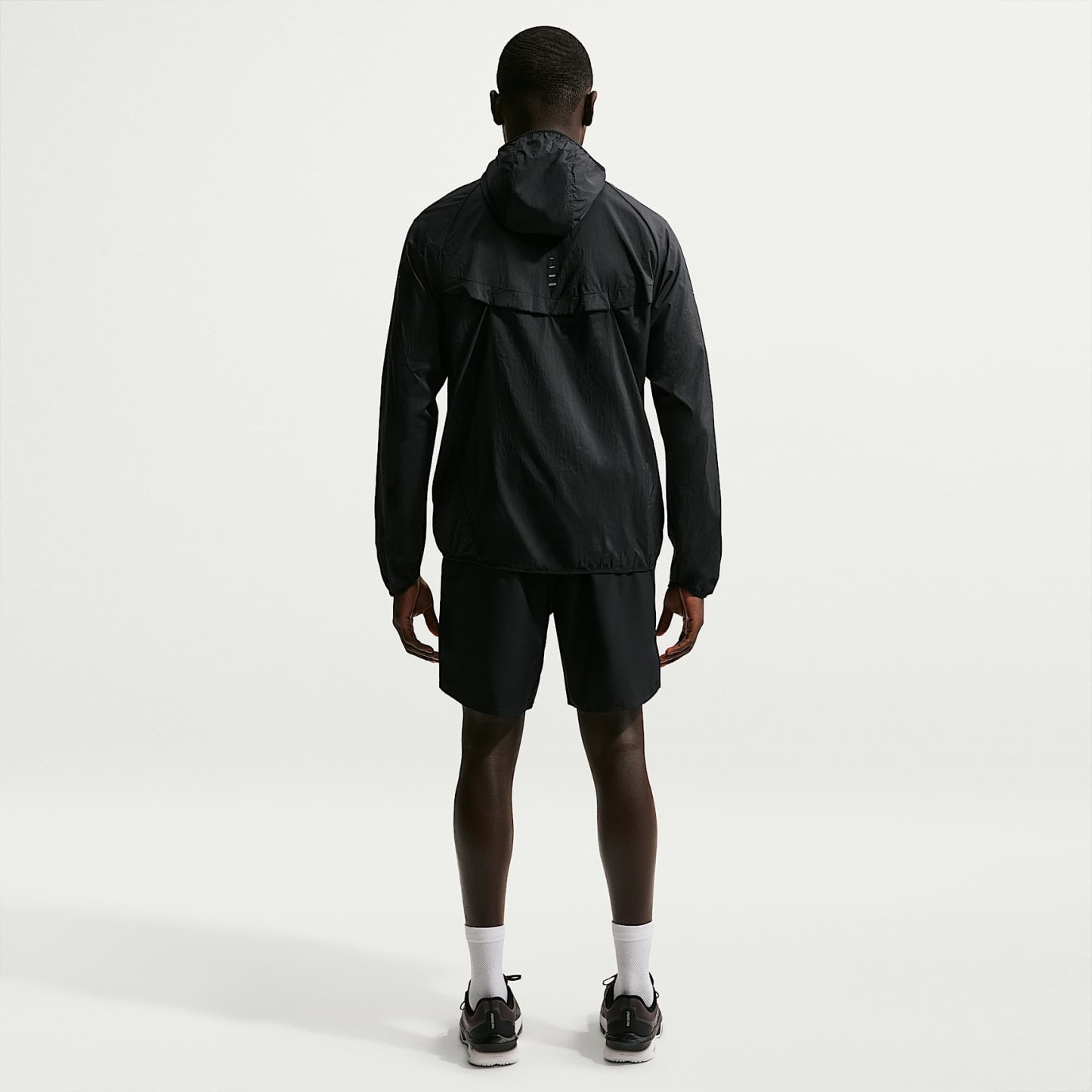Nike Stride Men's Repel UV Running Jacket – Black/Black