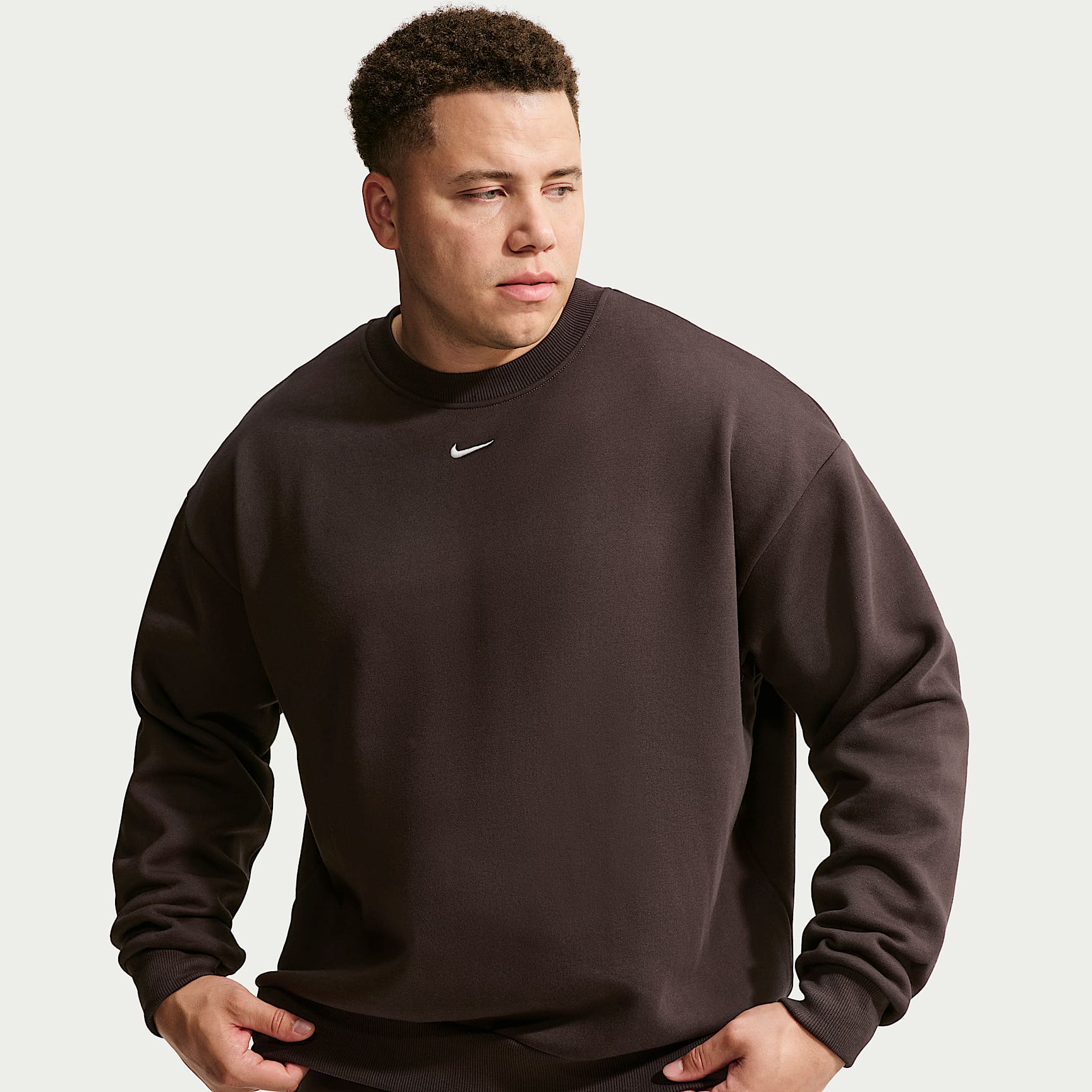 Nike Solo Fleece Men's Crew-Neck Sweatshirt – Velvet Brown/Sail