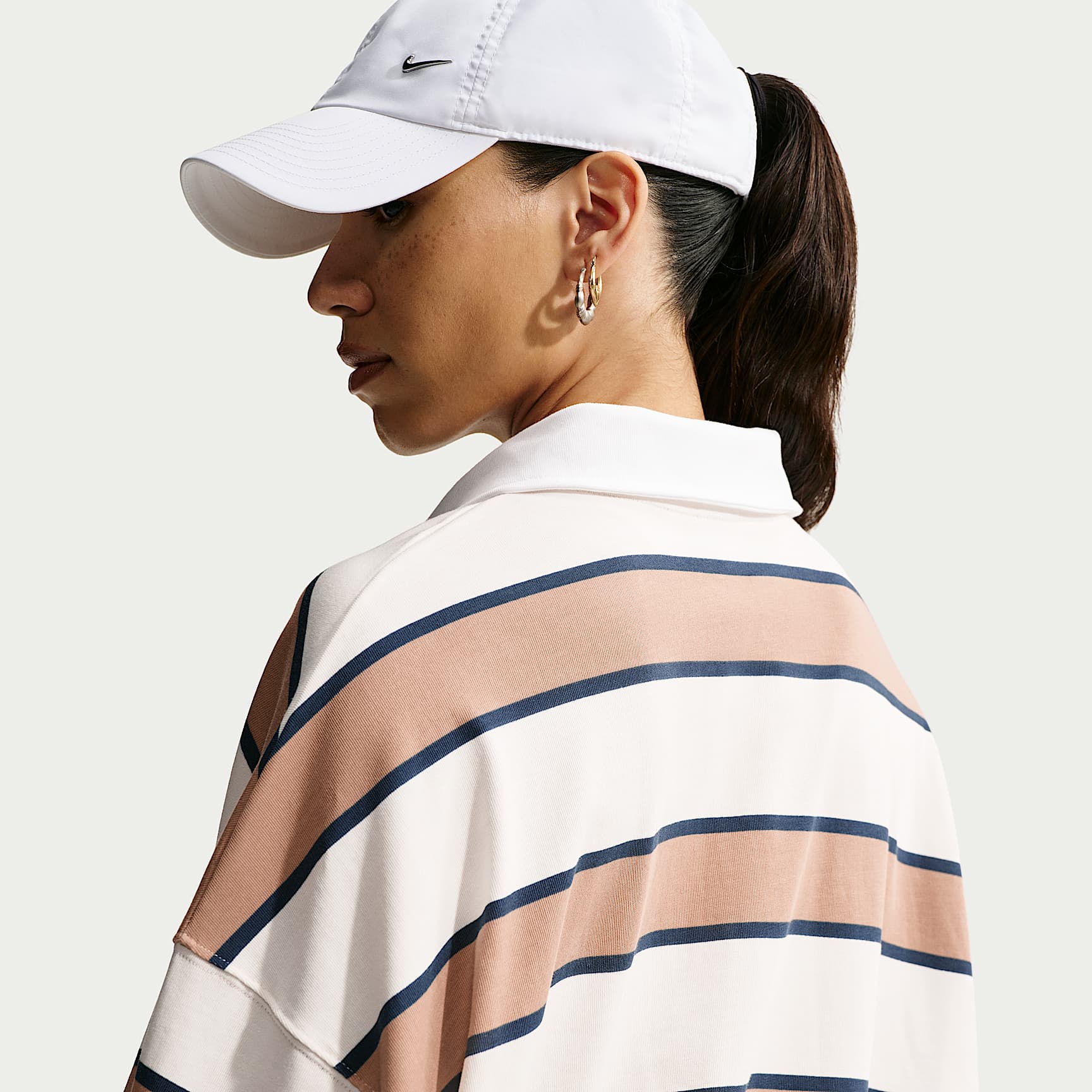 Nike Sportswear  Women's 1/4-Zip Sweatshirt – Pale Ivory/Hemp/Thunder Blue