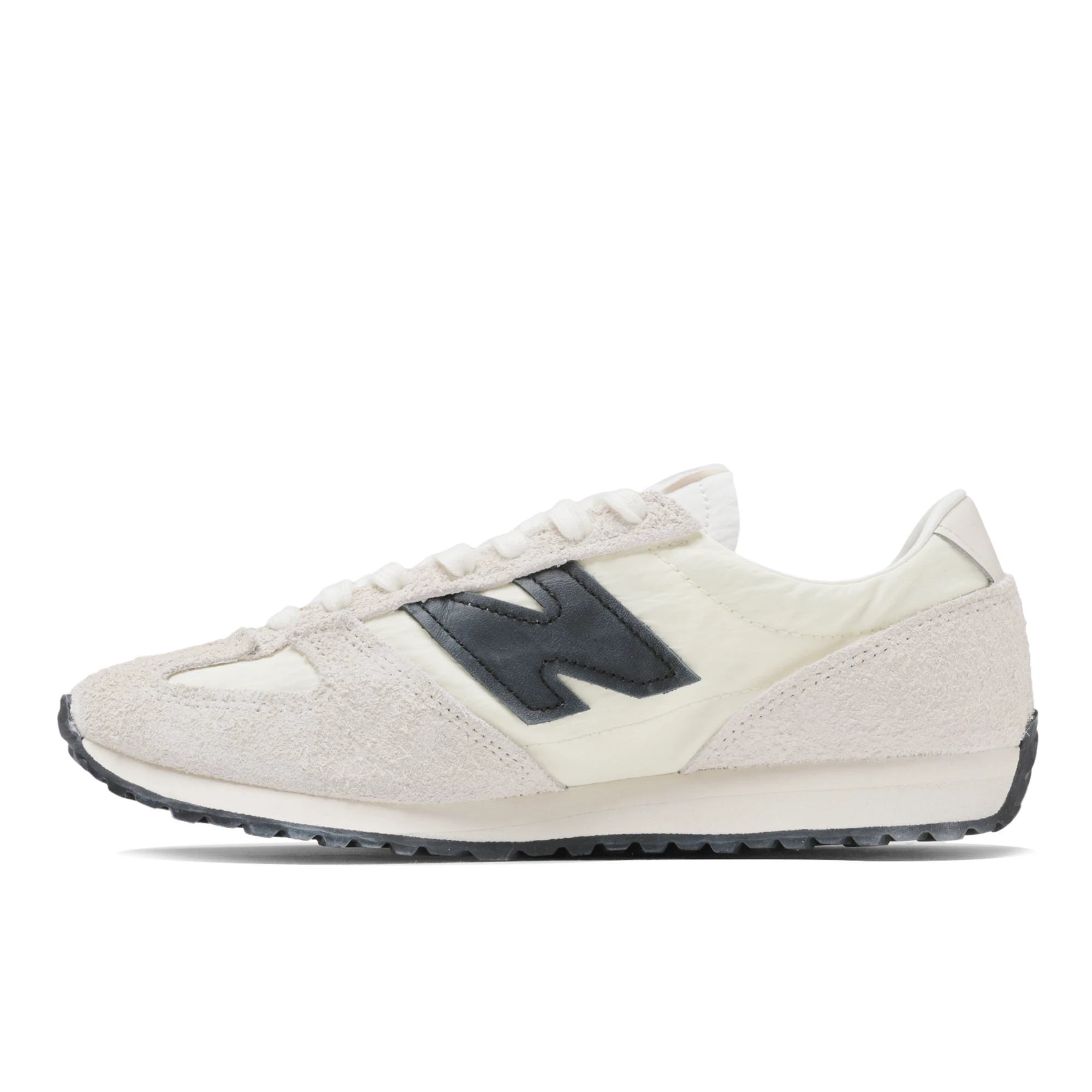 471 – LINEN with ANGORA and Black