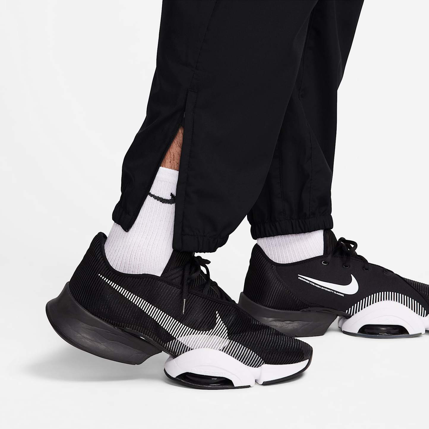 Nike Form Men's Dri-FIT Tapered Versatile Trousers – Black/Black