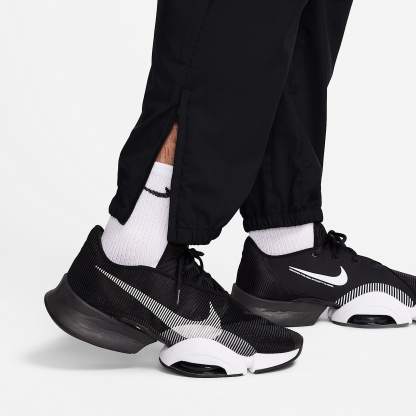 Nike Form Men's Dri-FIT Tapered Versatile Trousers – Black/Black