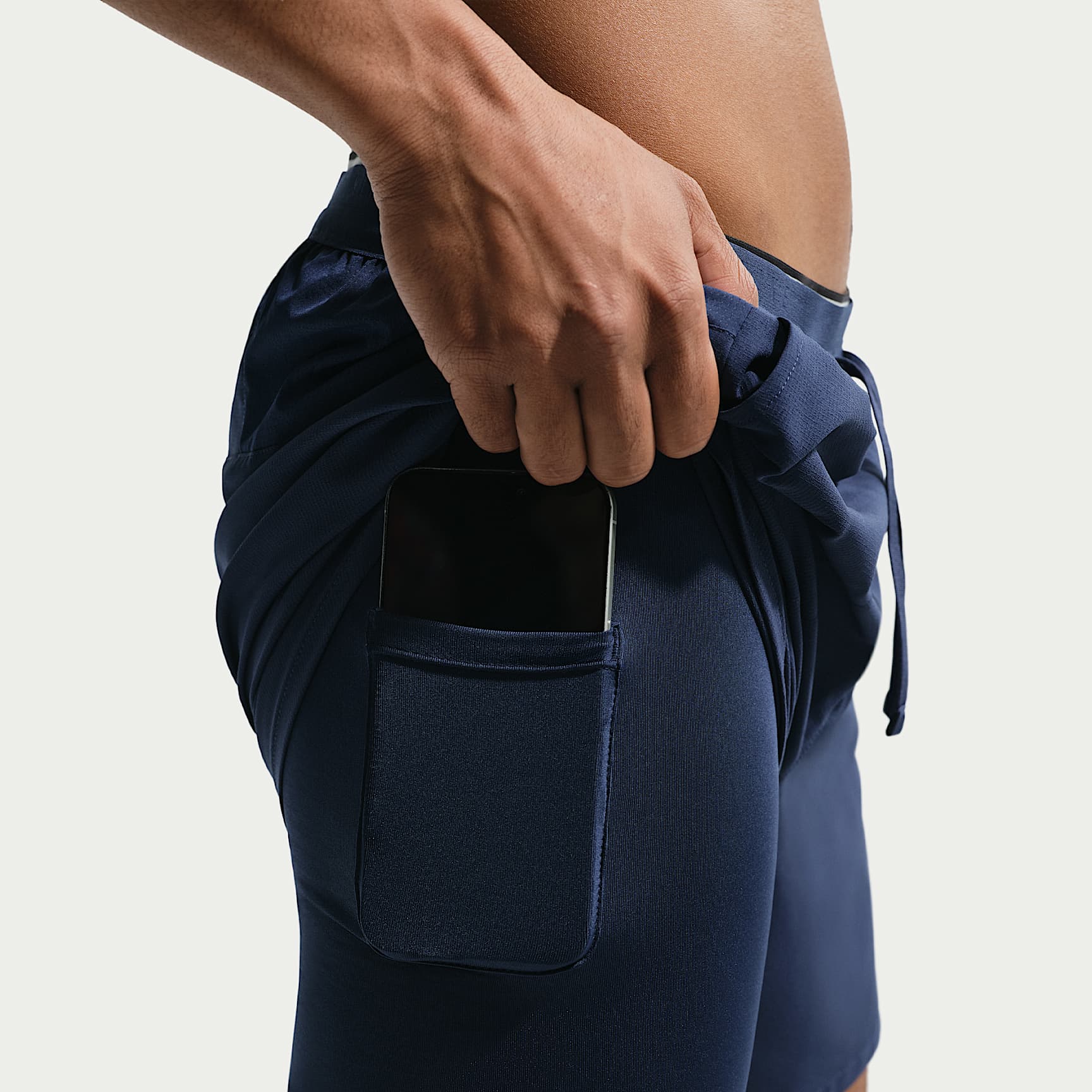 Nike Stride Men's Dri-FIT 18cm (approx.) 2-in-1 Running Shorts – Midnight Navy