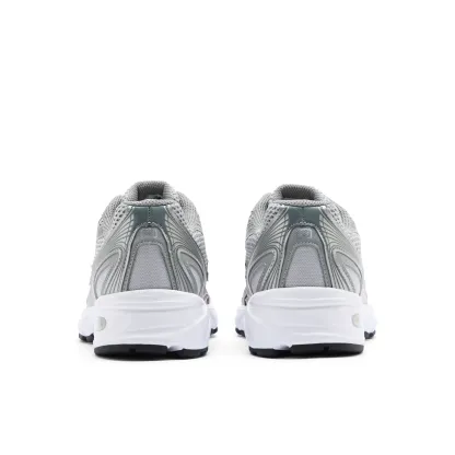 740 – CASTLEROCK with Metallic Silver and Silver Metallic