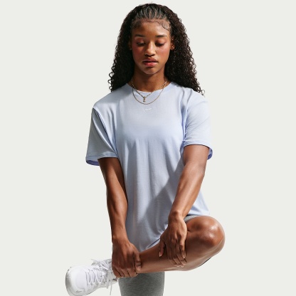 Nike One Relaxed Women's Dri-FIT Short-Sleeve Top – Hydrogen Blue/White