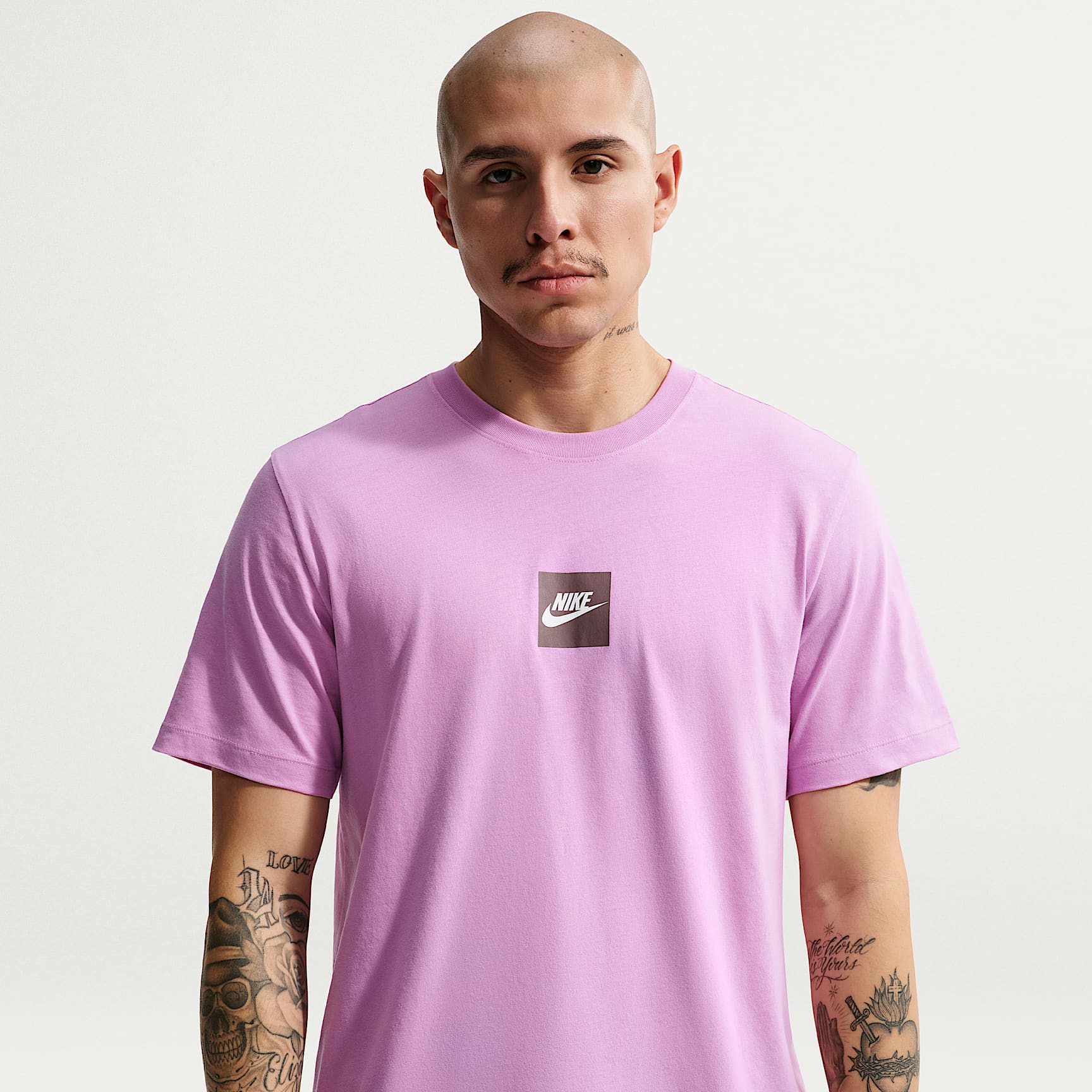 Nike Sportswear T-Shirt – Light Magenta
