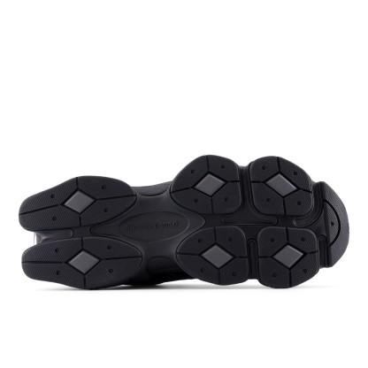9060 – BLACK with CASTLEROCK