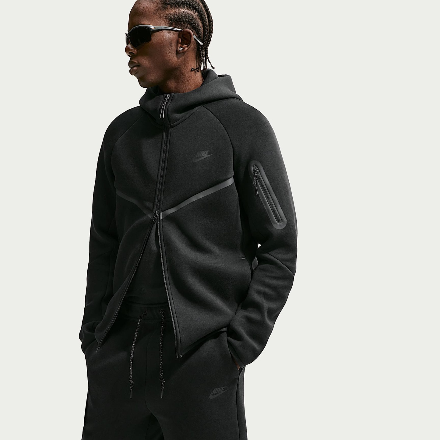 Nike Tech Men's Fleece Shorts – Black/Black