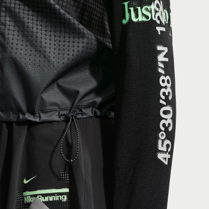 Nike Swift Women's Long-Sleeve Running Top – Black/Iron Grey/Illusion Green