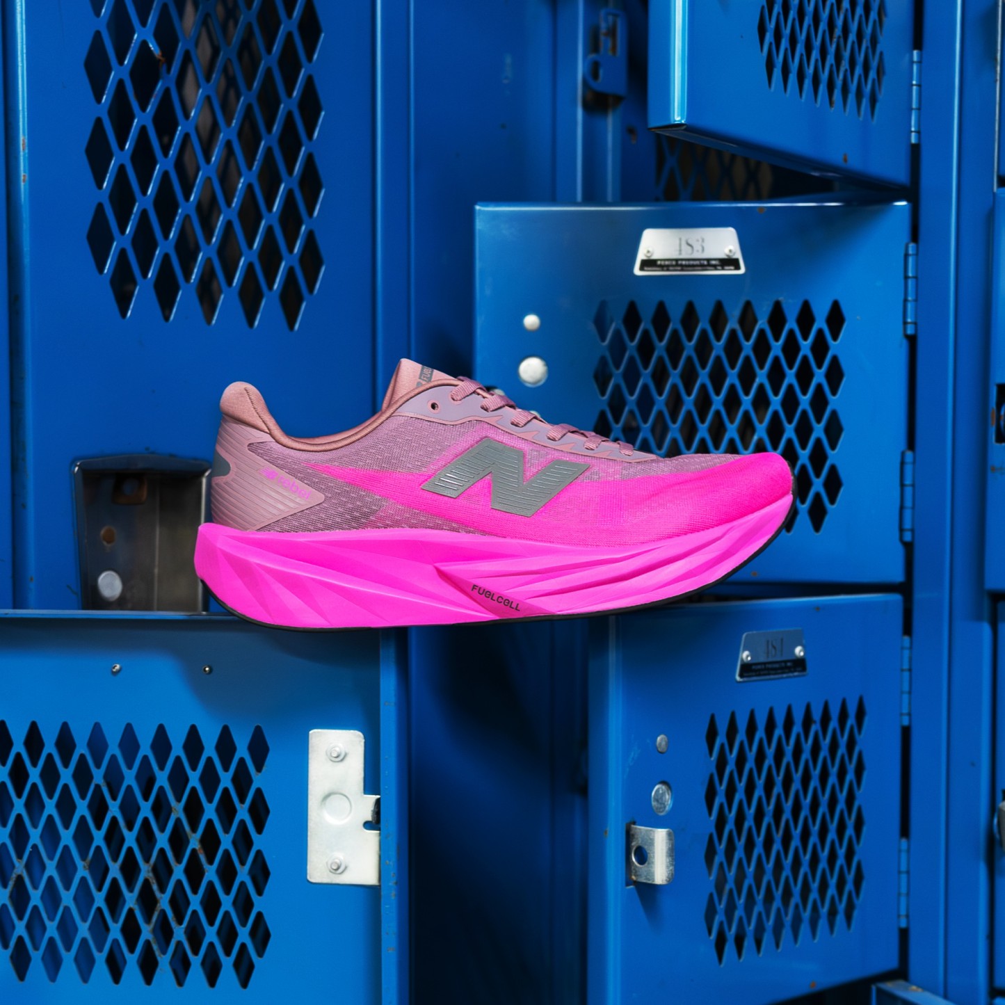 FuelCell Rebel v5 – PINK HEAT with ROSEWOOD