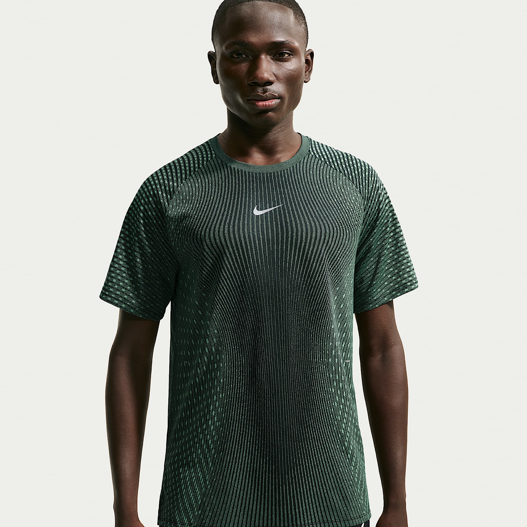 Nike Stride Aero-FIT Men's Short-Sleeve Running Top – Black/Light Green Spark