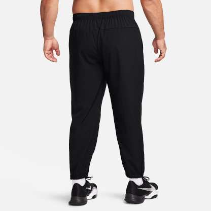 Nike Form Men's Dri-FIT Tapered Versatile Trousers – Black/Black