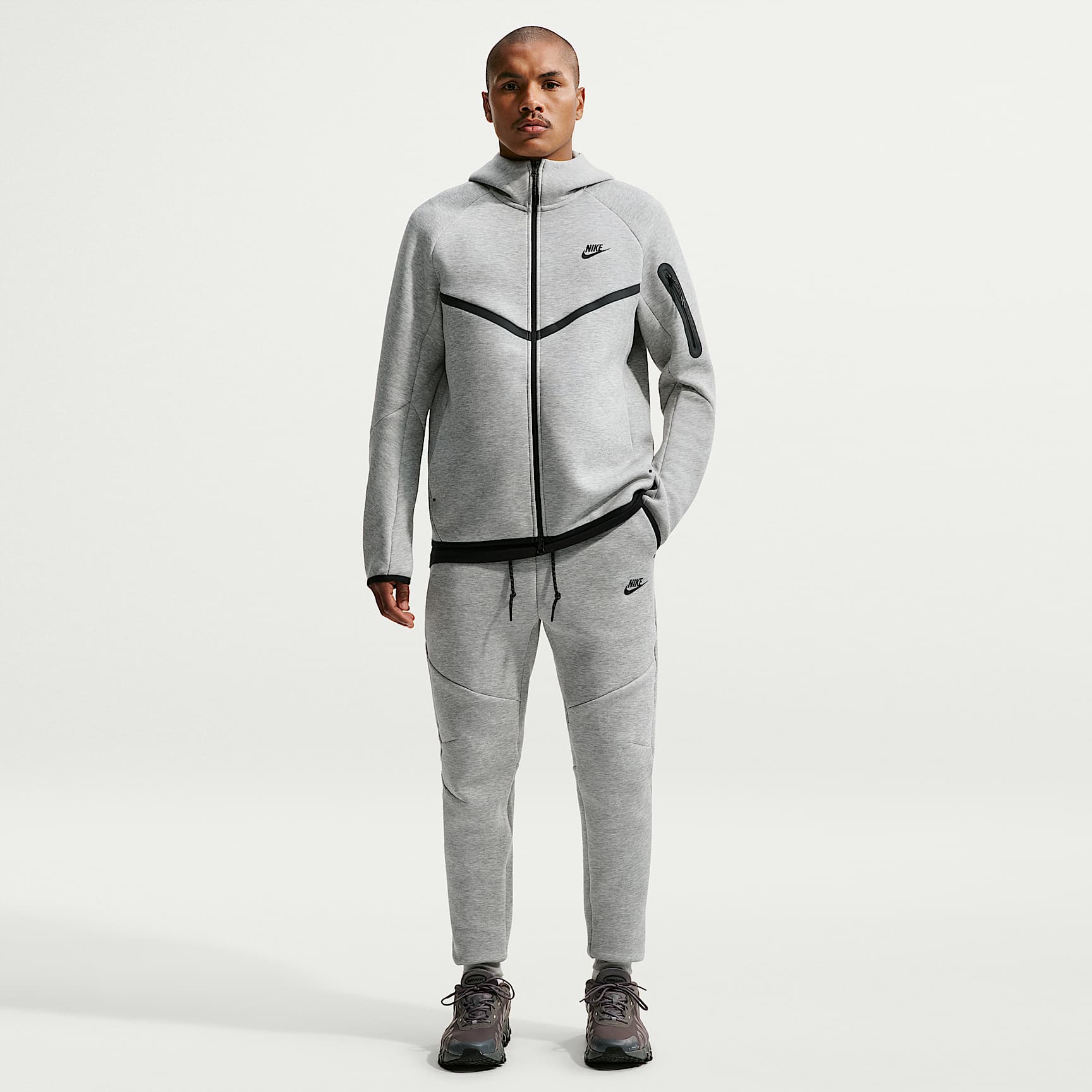 Nike Tech Men's Fleece Joggers – Dark Grey Heather/Black