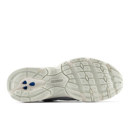530 – SILVER METALLIC with REFLECTION