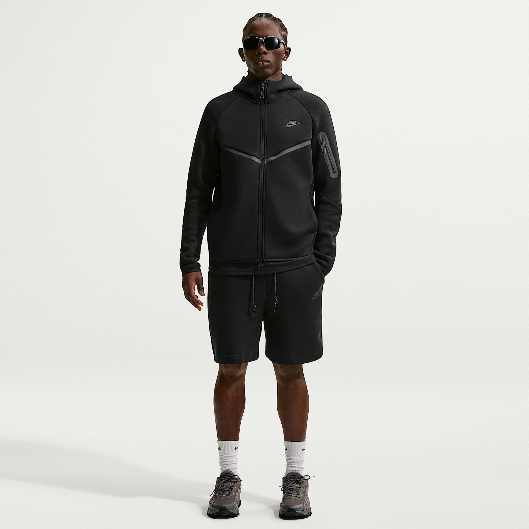 Nike Tech Men's Fleece Shorts – Black/Black