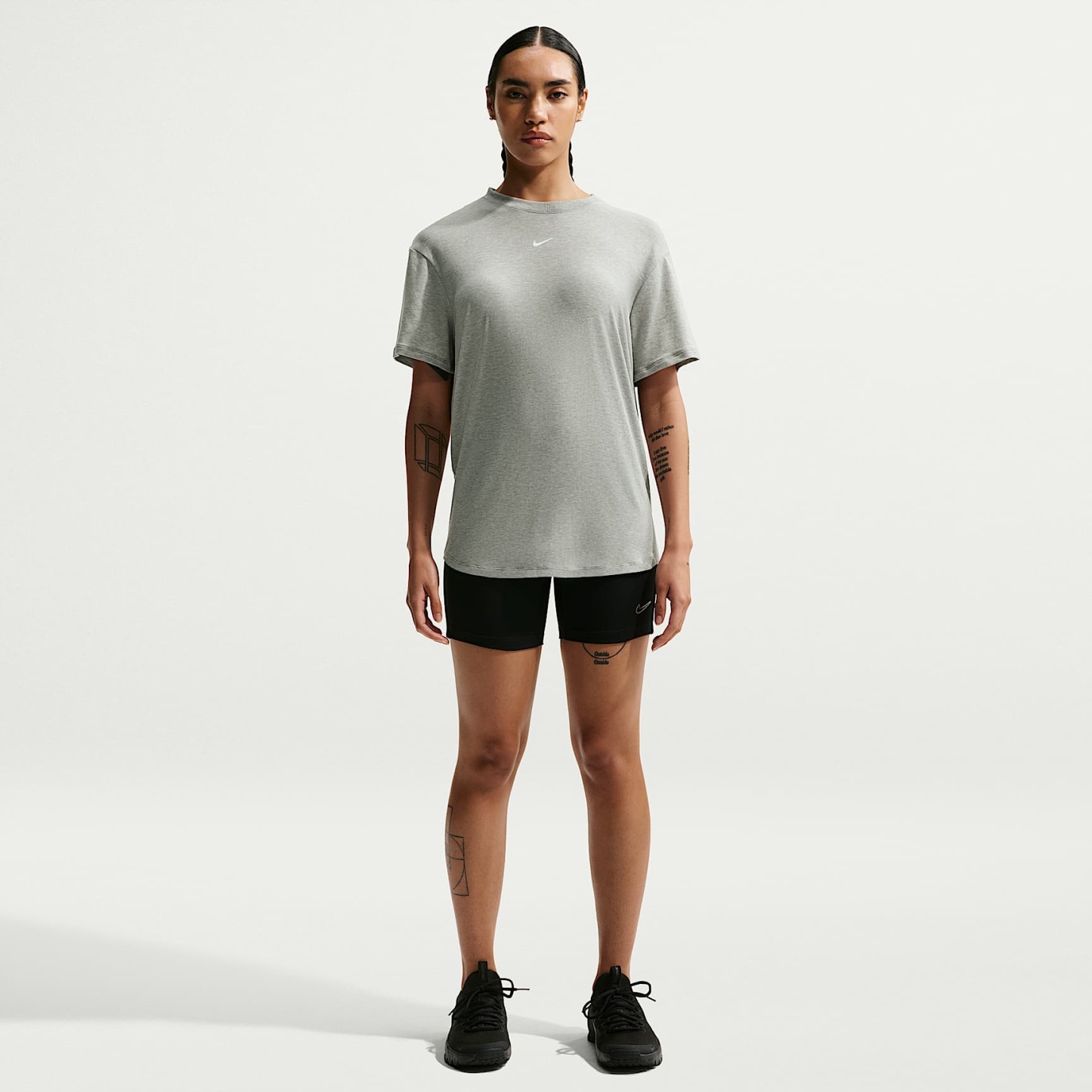 Nike One Relaxed Women's Dri-FIT Short-Sleeve Top – Smoke Grey/Heather/White