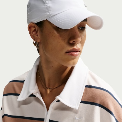Nike Sportswear  Women's 1/4-Zip Sweatshirt – Pale Ivory/Hemp/Thunder Blue