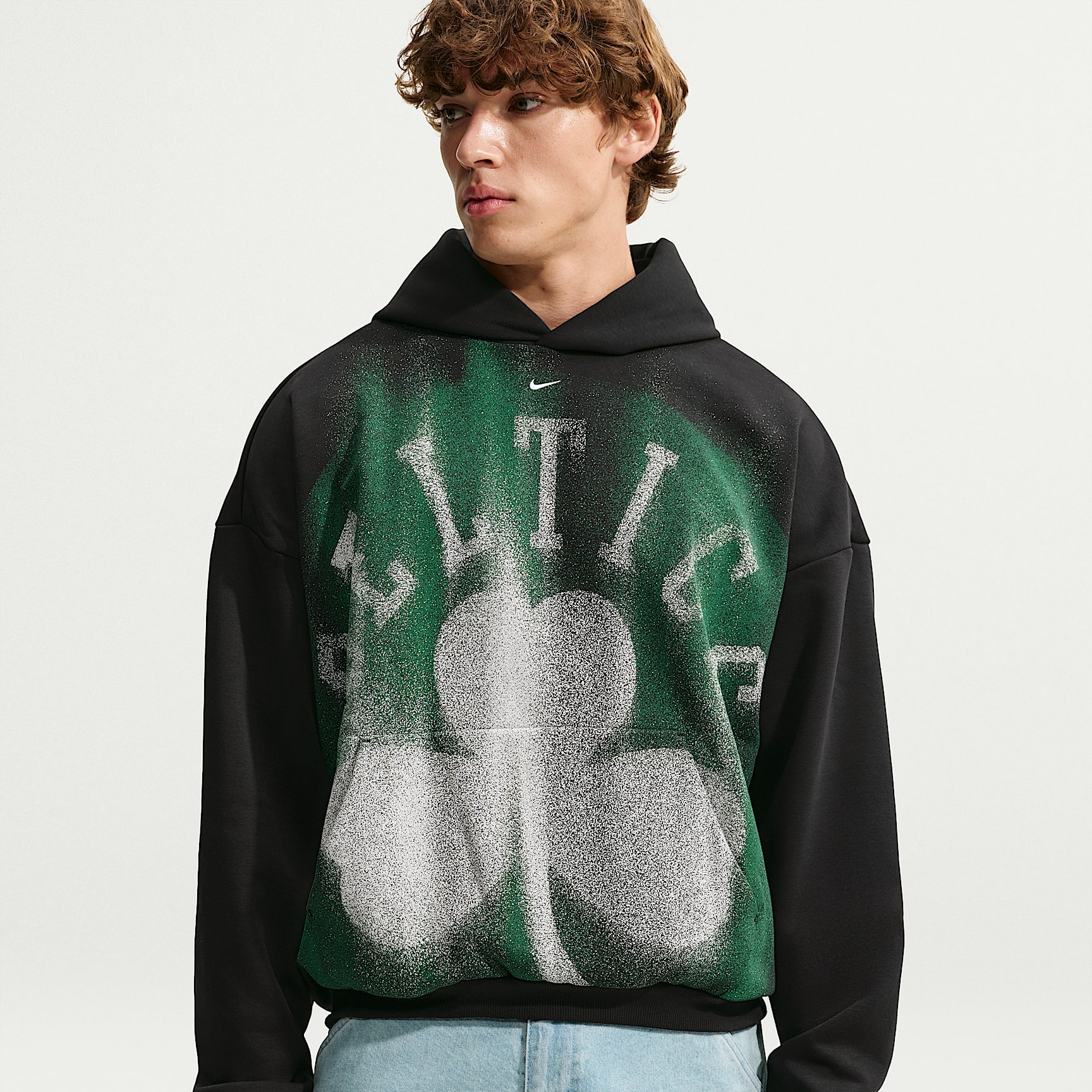 Boston Celtics Standard Issue Men's Fleece Basketball Hoodie – Black/White