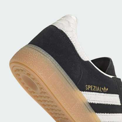 HANDBALL SPEZIAL SHOES – Core Black / Off White / Gum