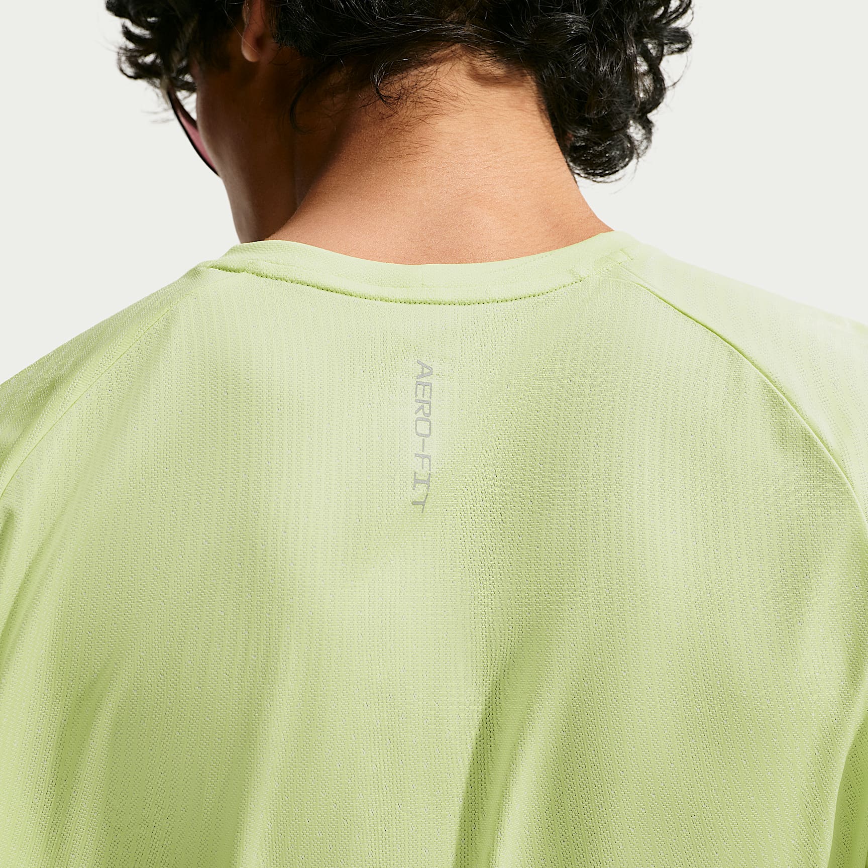Nike Stride Aero-FIT Men's Short-Sleeve Running Top – Light Lemon Twist/Light Silver