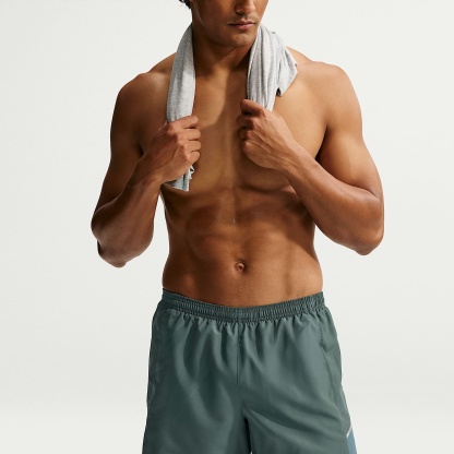 Nike Miler Men's Dri-FIT 18cm (approx.) Brief-Lined Running Shorts – Camo Green/Mineral Slate