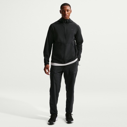 Nike Unlimited Men's Dri-FIT Versatile Cargo Trousers – Black/Black/Black