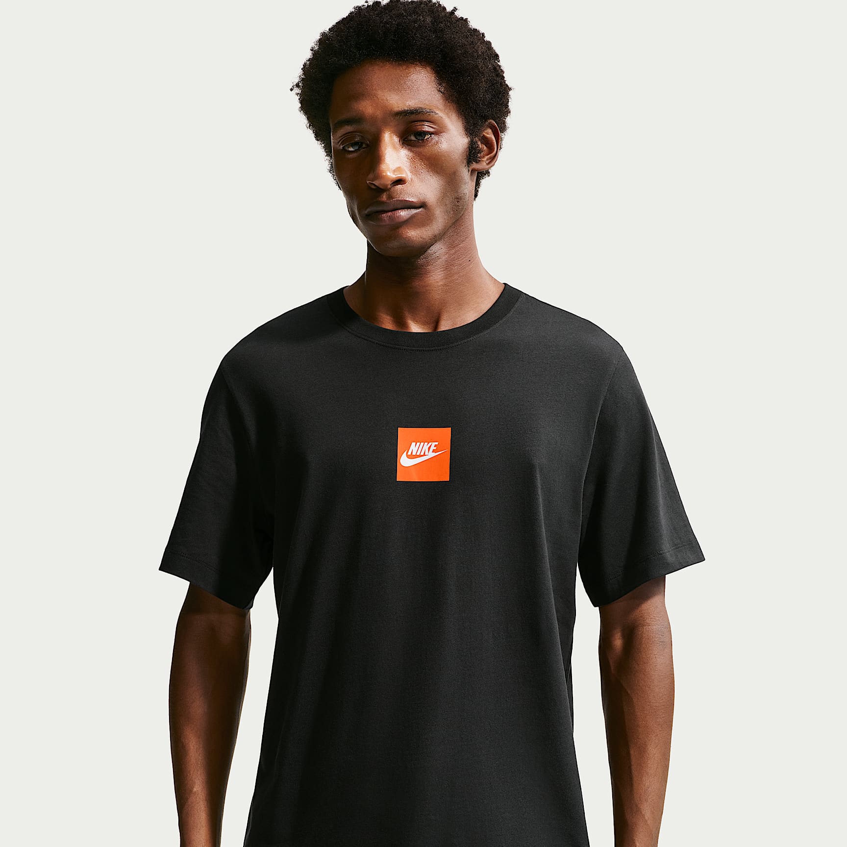 Nike Sportswear T-Shirt – Black/White