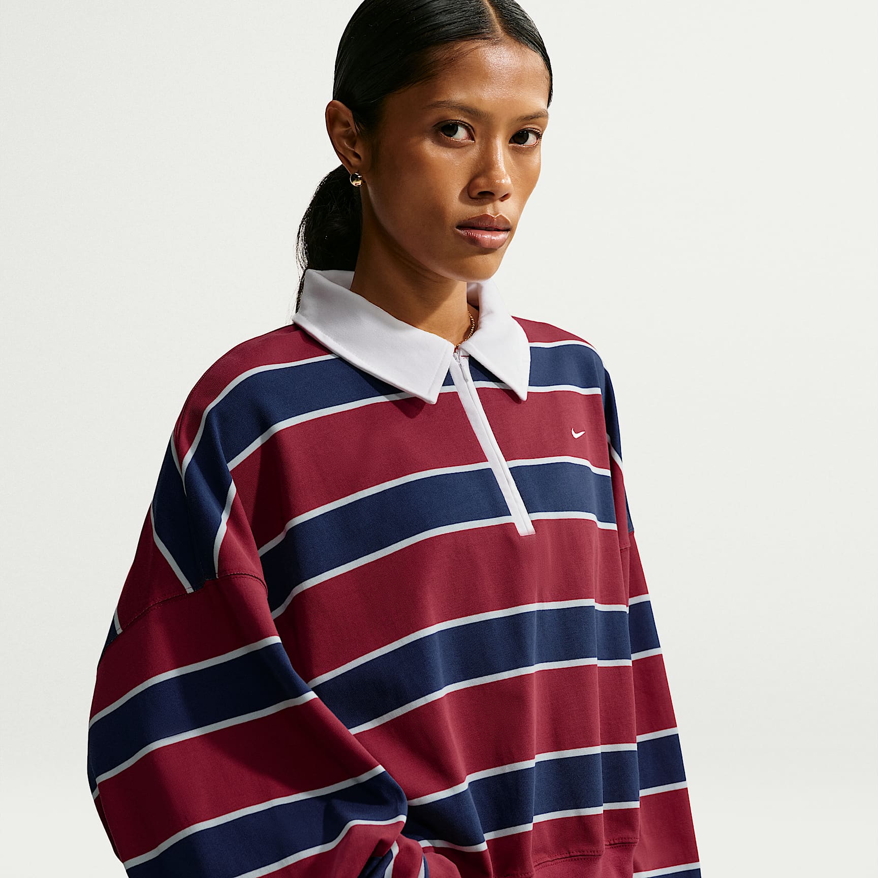 Nike Sportswear  Women's 1/4-Zip Sweatshirt – Team Crimson/Court Blue/Glacier Blue