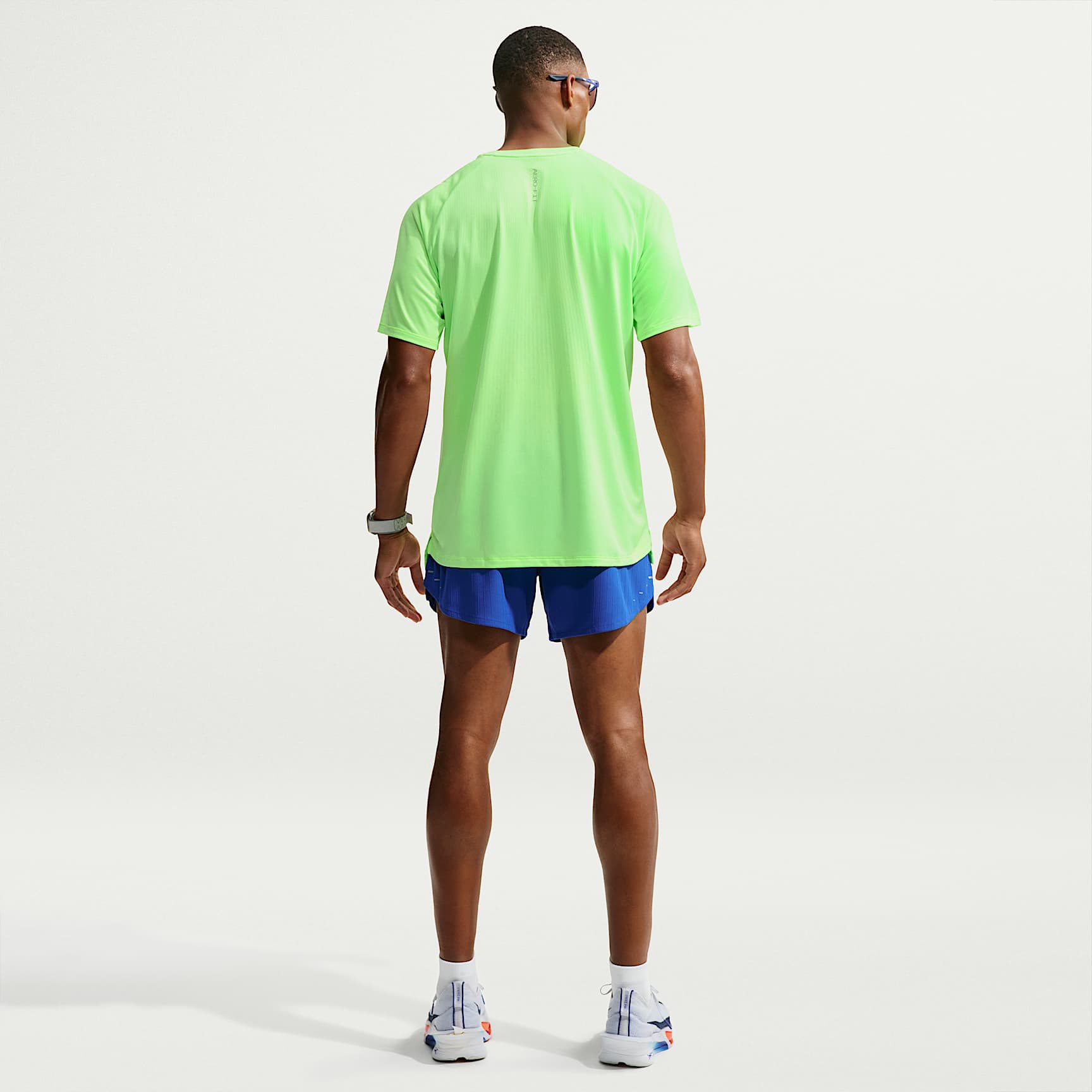 Nike Stride Aero-FIT Men's Short-Sleeve Running Top – Volt/Light Silver