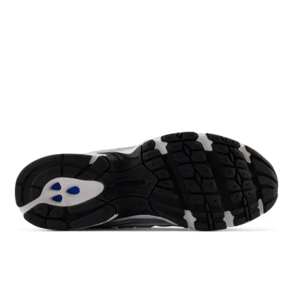 740 – WHITE with Metallic Silver and Black
