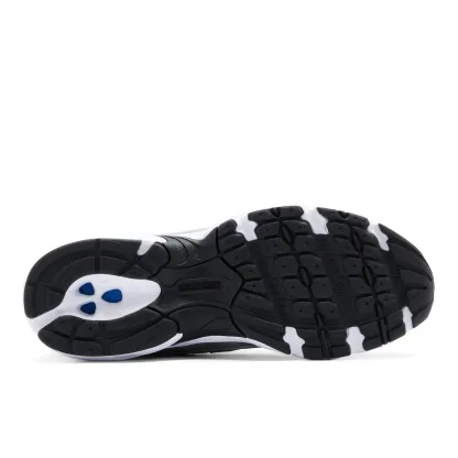 740 – CASTLEROCK with Metallic Silver and Silver Metallic