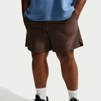 Nike Unlimited Men's Dri-FIT 18cm (approx.) Unlined Versatile Shorts – Baroque Brown/Black/Baroque Brown