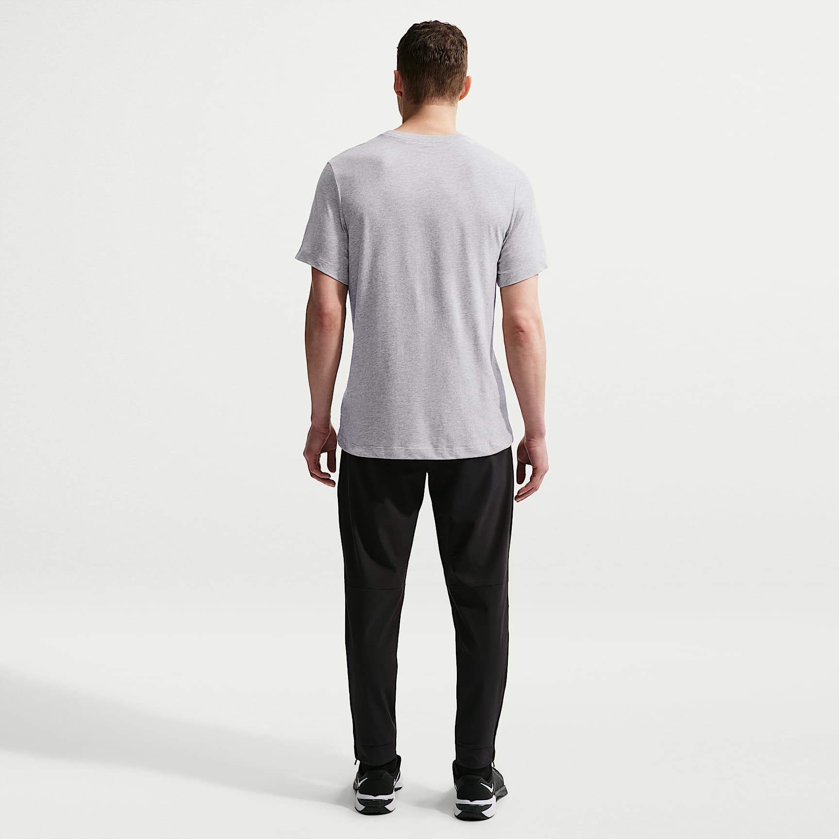 Nike Dri-FIT Men's Fitness T-Shirt – Dark Grey Heather/Black